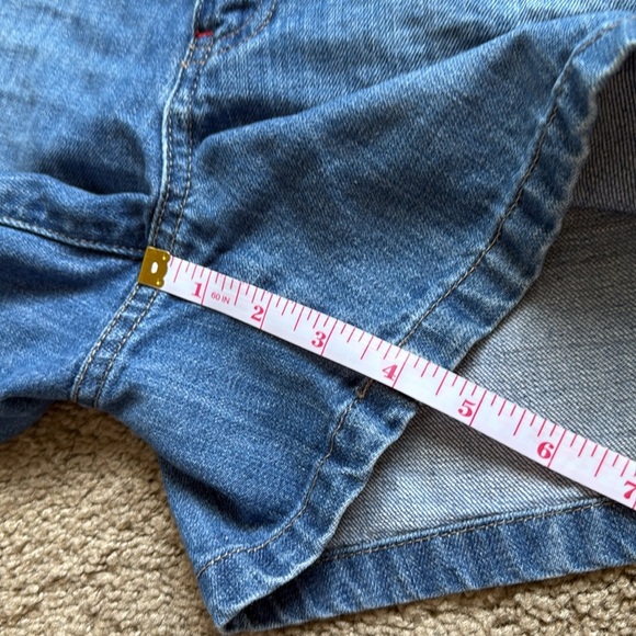 Vintage Y2K Tommy Hilfiger Mid Rise Patch Pocket Denim Shorts - Picture 7 of 8